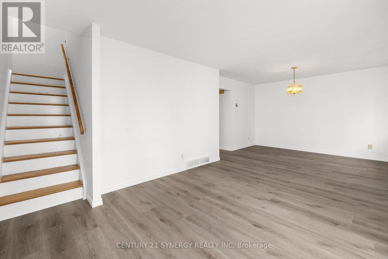 29690488/59-oberon-street/westcliffe-estates/ottawa/ontario/K2H7X6_17