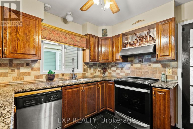 29397819/1424-progress-place/pineview/ottawa/ontario/K1B5M3_13