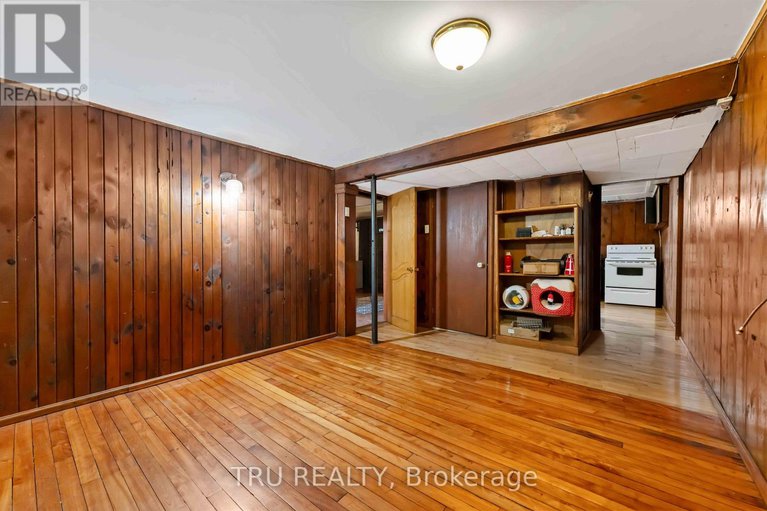 28591206/14-claver-street/cardinal-heights/ottawa/ontario/K1J6W7_25