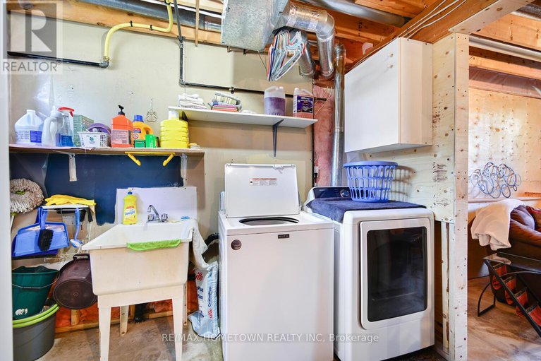 29341287/12402-county-road-18-road/south-dundas-williamsburgh-twp/south-dundas/ontario/K0C2H0_29