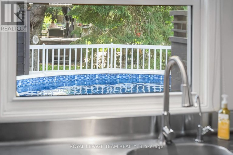 28484495/37-promenade-avenue/pineglencountry-place/ottawa/ontario/K2E5X7_11