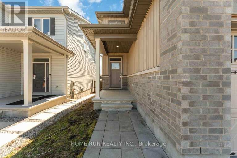 29657386/95-shinny-avenue/emerald-meadowstrailwest/ottawa/ontario/K2V0G5_2