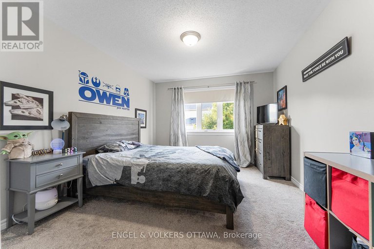 28911455/22-friendly-crescent/stittsville-south/ottawa/ontario/K2S2B6_33