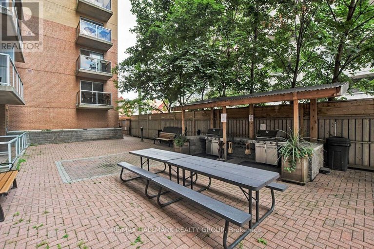 28940171/802-429-somerset-street-w/ottawa-centre/ottawa/ontario/K2P2P5_23
