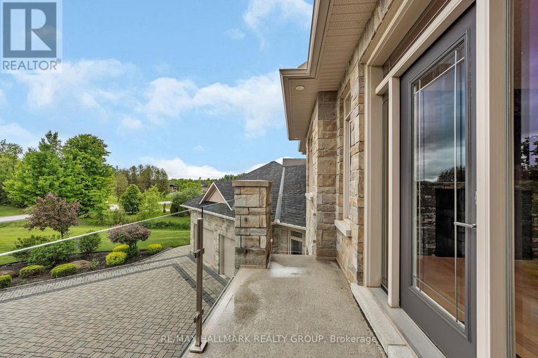 29004174/5813-red-castle-ridge/manotick-east-to-manotick-station/ottawa/ontario/K4M0A4_21