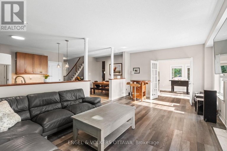 28760668/98-anfield-crescent-e/barrhaven-east/ottawa/ontario/K2G7B7_17