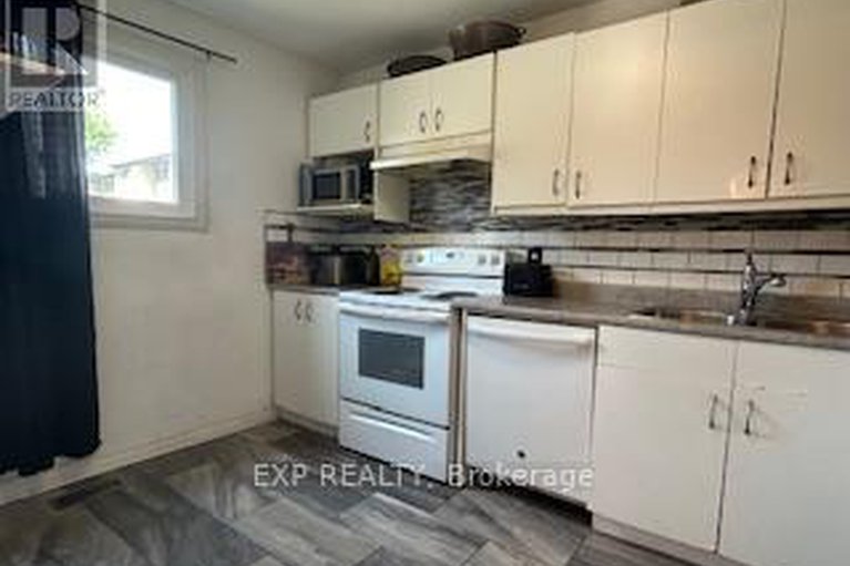 28615920/3173-quail-drive-s/sawmill-creektimbermill/ottawa/ontario/K1T1T9_3