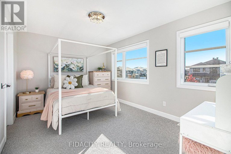 29144695/649-misty-street/village-of-russell/russell/ontario/K4R0E7_30