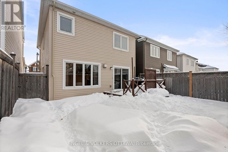 29413886/166-lily-pond-street/emerald-meadowstrailwest/ottawa/ontario/K2M0J5_31