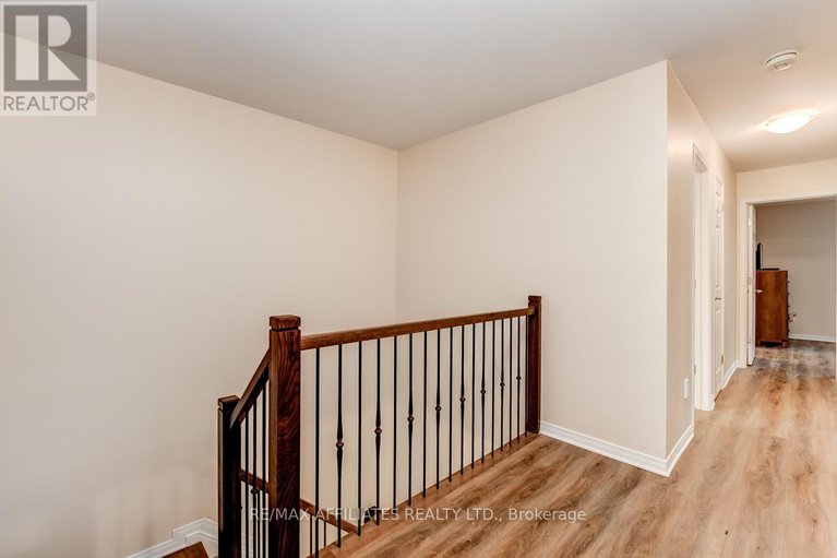 29094061/39-inwood-drive/bridlewood/ottawa/ontario/K2M1Z3_24