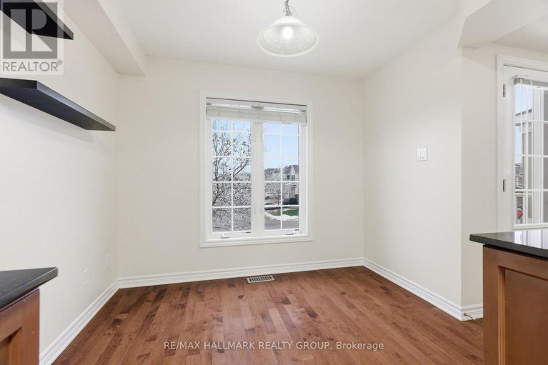 29592277/1875-maple-grove-road/stittsville-north/ottawa/ontario/K2S1B9_13