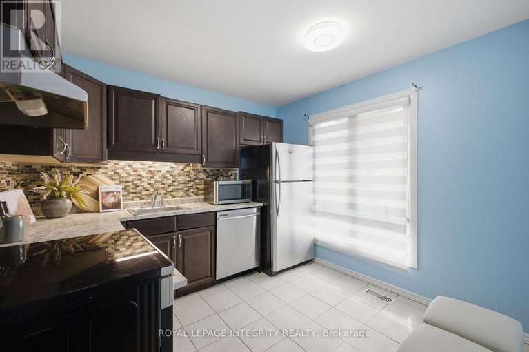 29651249/42-1758-trappist-lane/convent-glen-south/ottawa/ontario/K1C1X8_12