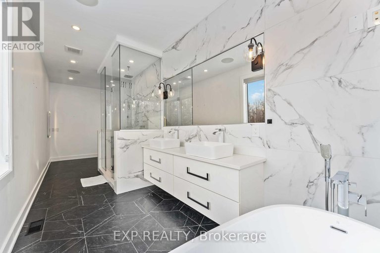 29301552/1961-cedarlakes-way/greely/ottawa/ontario/K4P1P2_25