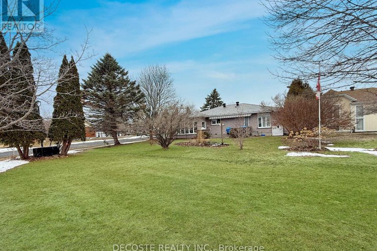 29501033/6298-maclean-court/south-glengarry-lancaster-twp/south-glengarry/ontario/K0C1E0_7