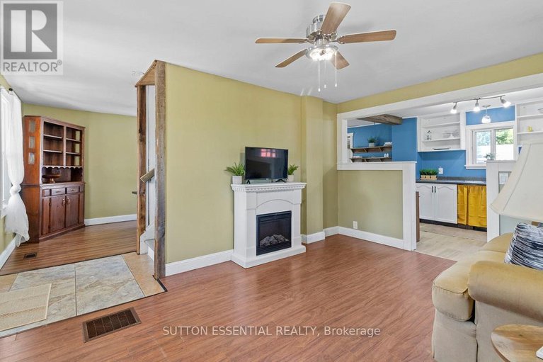 28649733/8625-county-road-15-road/augusta-twp/augusta/ontario/K0G1R0_7