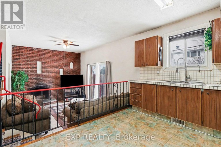 29242440/2211-st-laurent-boulevard/hawthorne-meadows/ottawa/ontario/K1G1B1_10