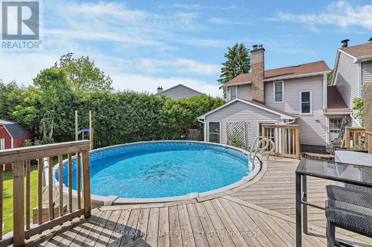 28429396/1138-ste-agathe-park/convent-glen-north/ottawa/ontario/K1C2B5_31