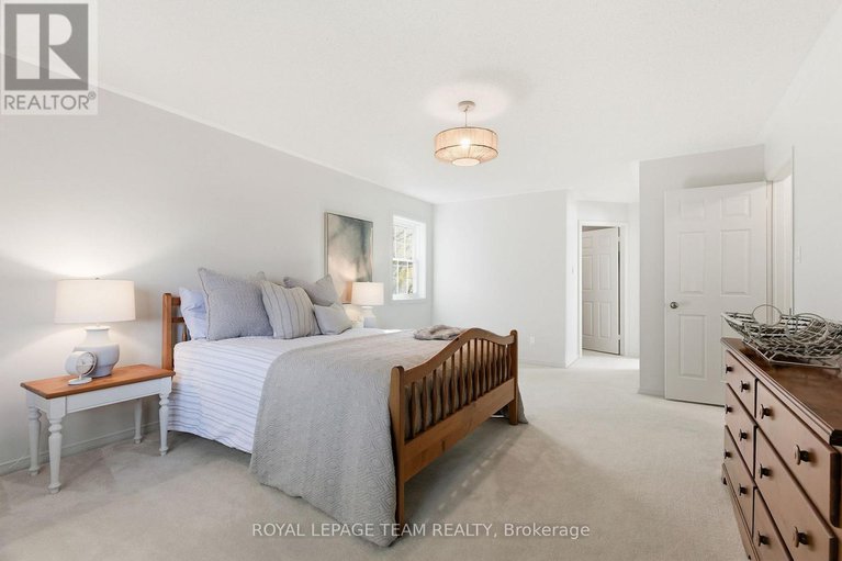 29036869/1102-cindy-hill-crescent/manotick-long-island-nicholls-island/ottawa/ontario/K4M1E8_31