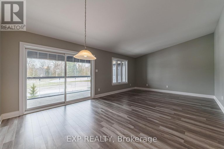 29585547/285-306-masters-lane/town-of-rockland/clarence-rockland/ontario/K4K0L3_18