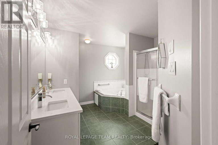 28671213/41-blackshire-circle/stonebridge/ottawa/ontario/K2J5M2_22