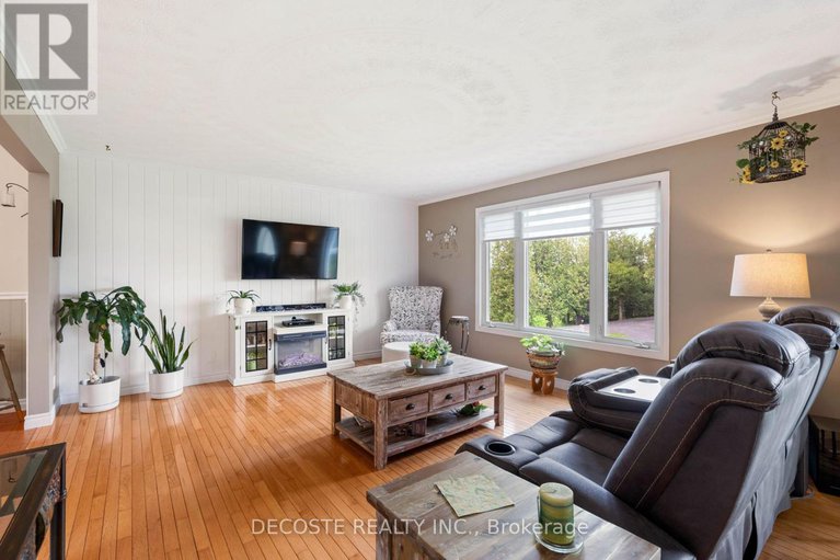 28530818/19920-county-25-road/south-glengarry-charlottenburgh-twp/south-glengarry/ontario/K0C1L0_5