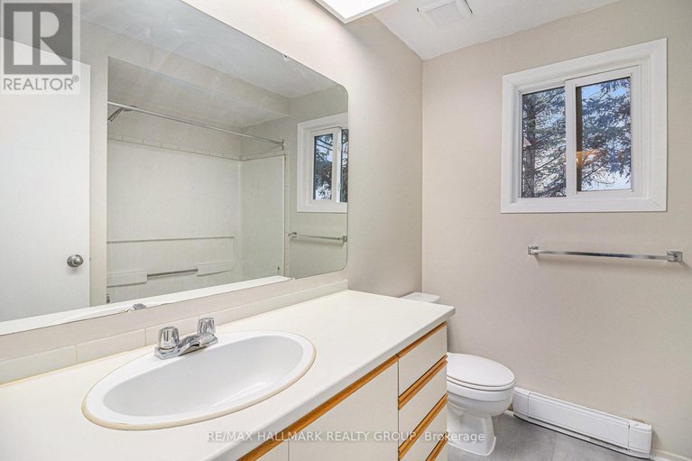 29126202/b-6716-jeanne-darc-boulevard-n/convent-glen-north/ottawa/ontario/K1C6E9_18