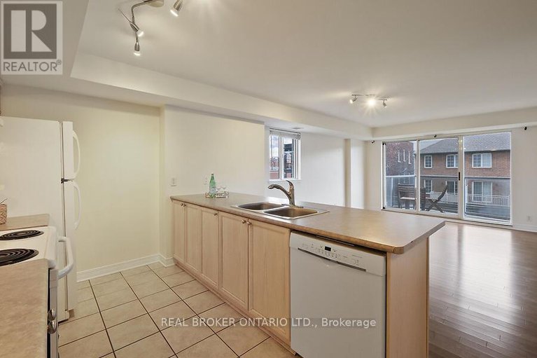 28357909/306-429-somerset-street-w/ottawa-centre/ottawa/ontario/K2P2P5_13