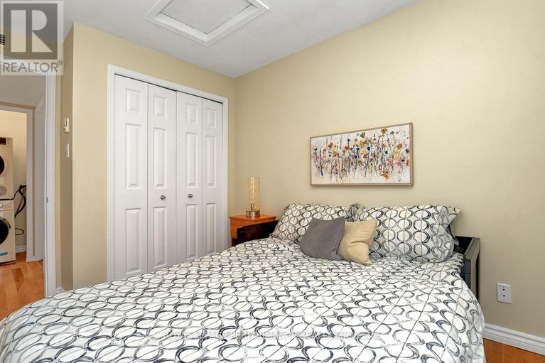 29048192/3-2-columbus-avenue/overbrook/ottawa/ontario/K1K1R3_23