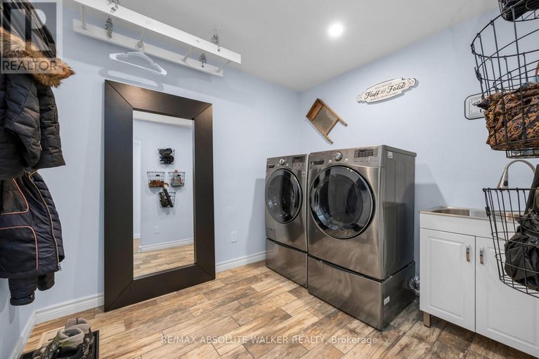 29601665/21-pattermead-crescent/hunt-clubwestern-community/ottawa/ontario/K1V0A1_17