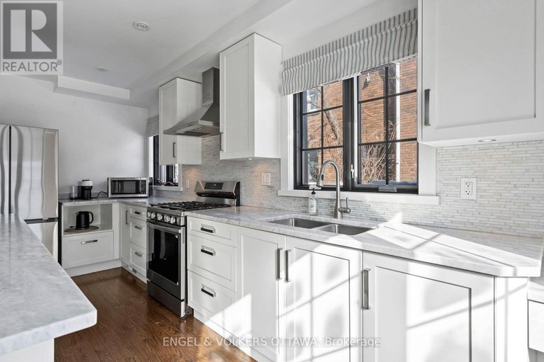 29371554/293-sherwood-drive/civic-hospital/ottawa/ontario/K1Y3W5_9