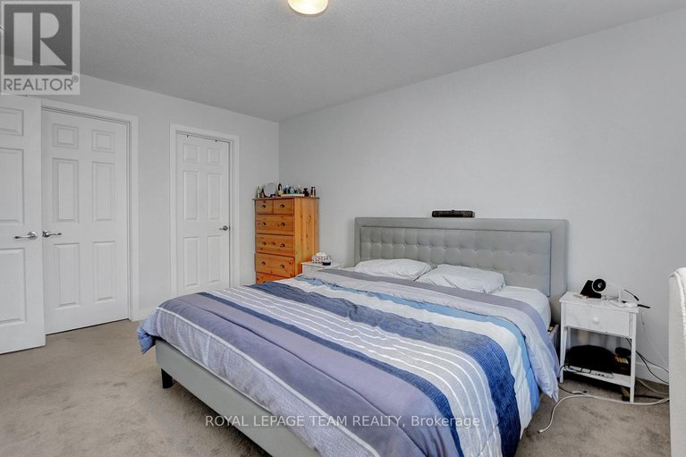 28979703/163-yearling-circle/goulbourn-twp-from-franktown-rdsouth-to-rideau/ottawa/ontario/K0A2Z0_25