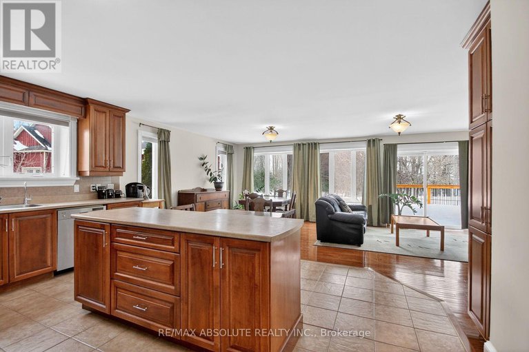 29431779/223-jensen-court/carp/ottawa/ontario/K0A1L0_6