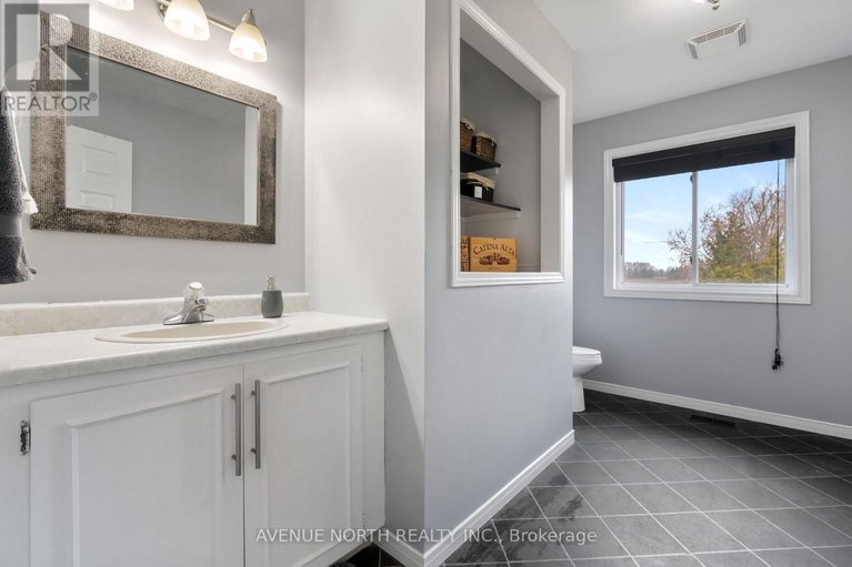 29682400/12472-nesbitt-road/winchester/north-dundas/ontario/K0C2K0_18