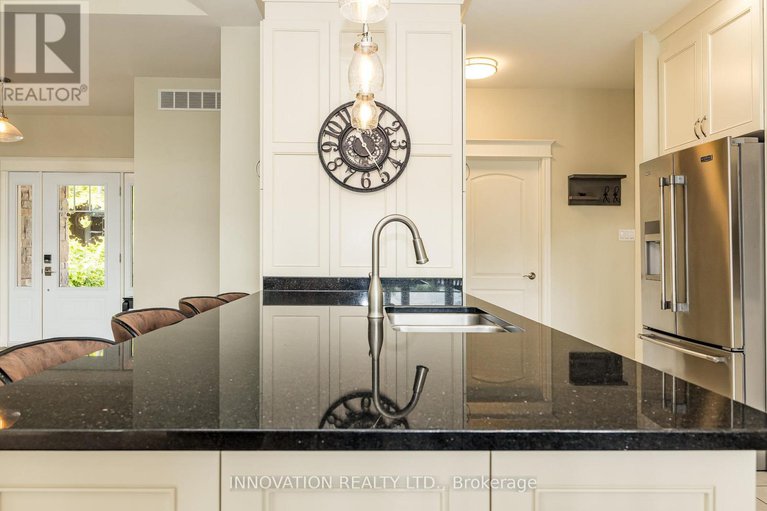 29213842/103-a-carriage-landing-drive/horton-twp/horton/ontario/K0J1Y0_10