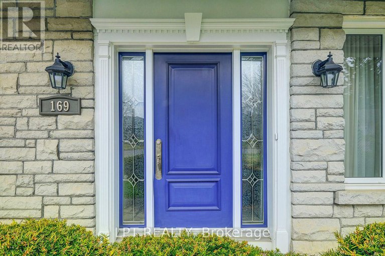 28230942/169-roger-road/faircrest-heights/ottawa/ontario/K1H5C7_5