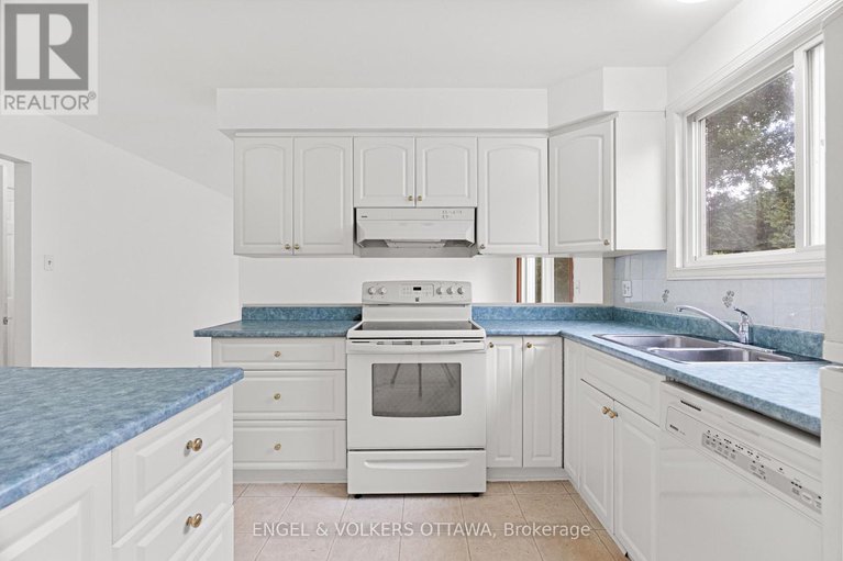 28836357/3505-southgate-road/south-keys/ottawa/ontario/K1V7Y5_16