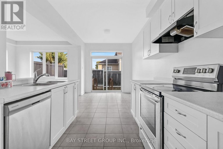 29031146/2130-winsome-terrace/fallingbrookgardenway-south/ottawa/ontario/K5A5N1_8