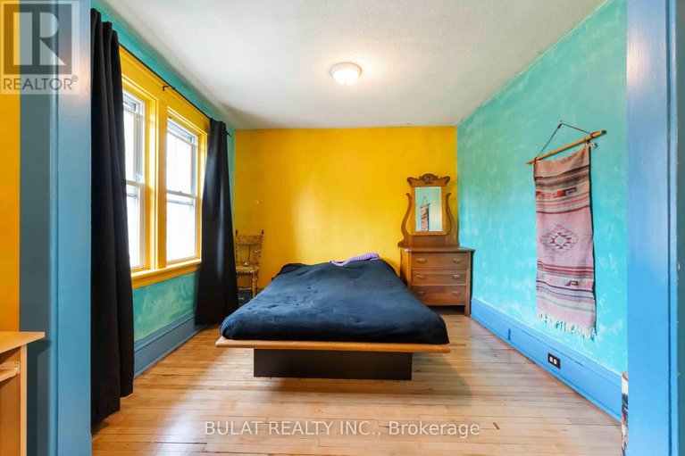28705278/16-foster-street/hintonburg/ottawa/ontario/K1Y3J4_14