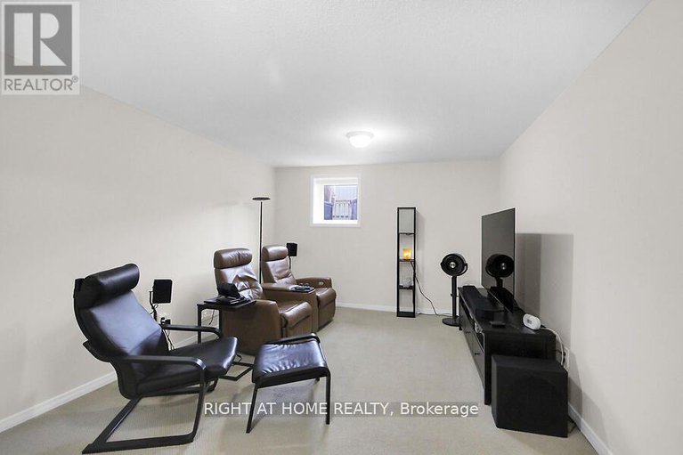 28995179/507-radiant-private/emerald-meadowstrailwest/ottawa/ontario/K2M0M9_35