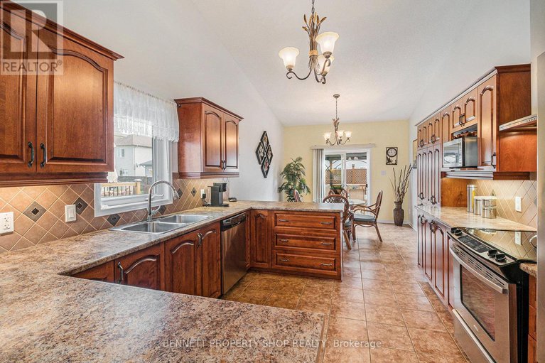 28864700/460-jasper-crescent/town-of-rockland/clarence-rockland/ontario/K4K0C7_14