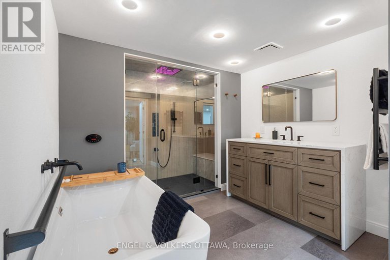 28912117/2-davies-court/glencairnhazeldean/ottawa/ontario/K2L1L6_31