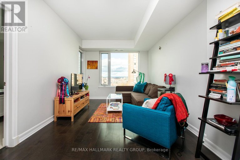 29527057/807-238-besserer-street/sandy-hill/ottawa/ontario/K1N6B1_6