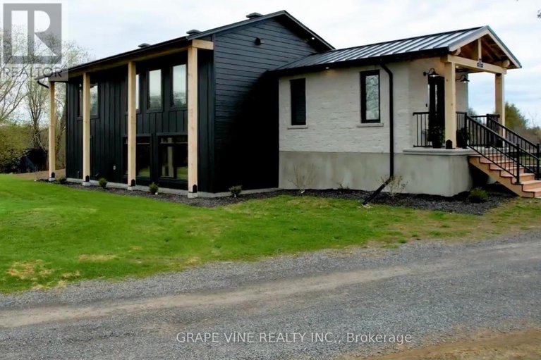28279101/1671-county-rd-43-road/north-grenville-twp-kemptville-south/north-grenville/ontario/K0G1G0_1