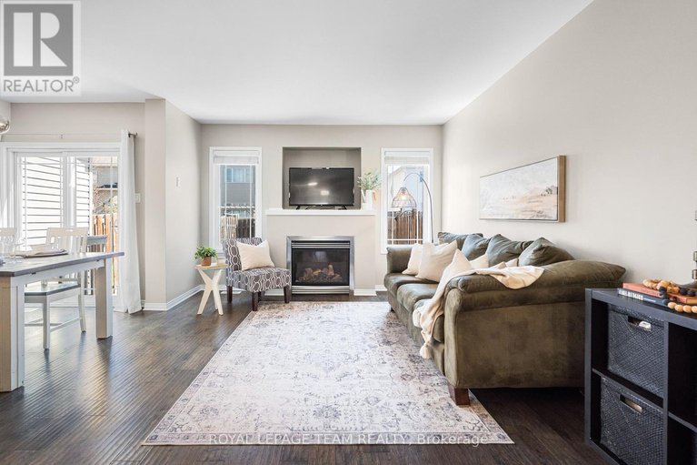 29676988/529-pepperville-crescent/emerald-meadowstrailwest/ottawa/ontario/K2M0E5_21