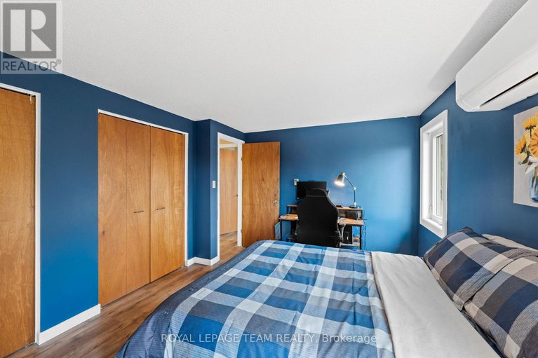 28908182/1119-firefly-lane/manotick-south-to-roger-stevens/ottawa/ontario/K4M0T6_33