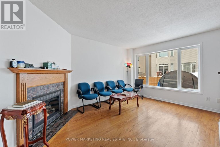 29475184/116-esterbrook-drive/mer-bleuebradley-estatesanderson-park/ottawa/ontario/K1W0A8_7