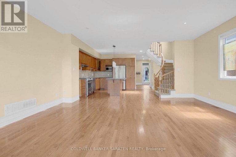 29195012/286-parkin-circle/blossom-parkkemp-parkfindlay-creek/ottawa/ontario/K1T4G8_27