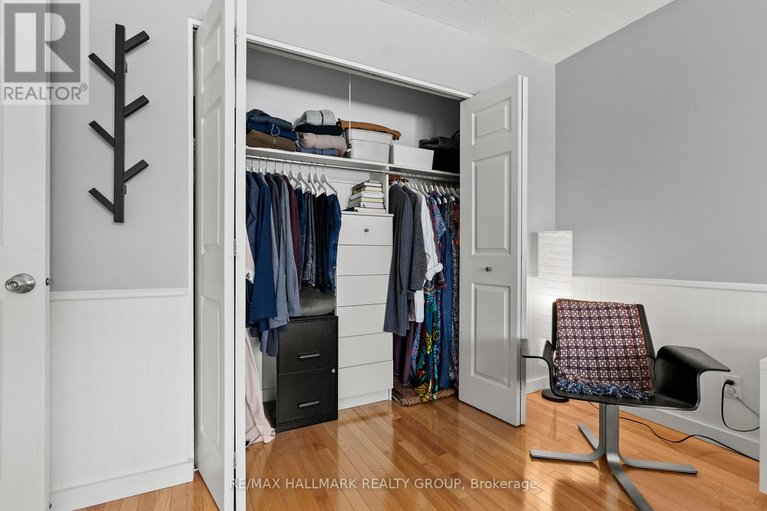 29447574/34-nanook-crescent/katimavik/ottawa/ontario/K2L2A7_42