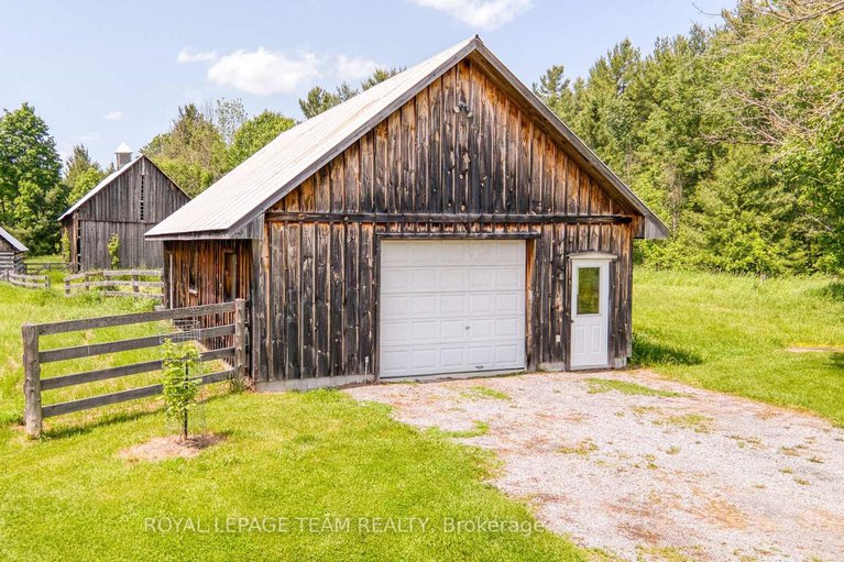 28484499/2931-ramsay-con-3c-road-n/mississippi-mills-ramsay-twp/mississippi-mills/ontario/K0A1A0_28