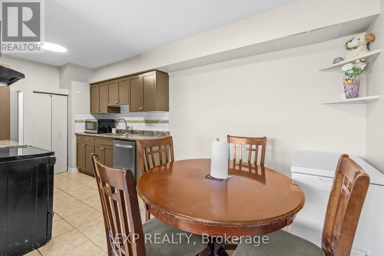 29657296/i-5-banner-road/sheahan-estatestrend-village/ottawa/ontario/K2H8T3_7